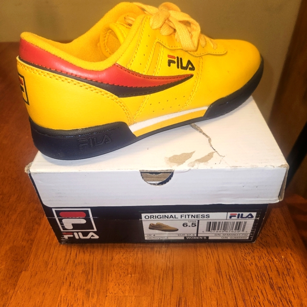 Women's sneakers